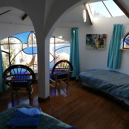 Hostal Las Olas Копакабана Екстер'єр фото